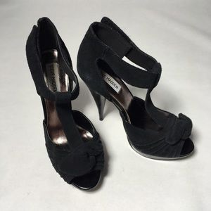 Steve Madden suede heels